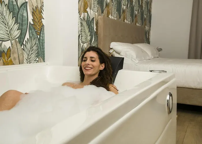 לינה וארוחת בוקר Galileo 4*