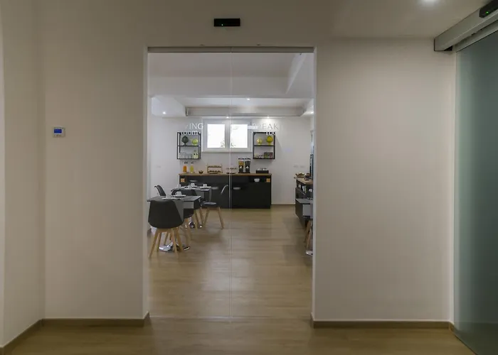 Galileo לינה וארוחת בוקר טרני